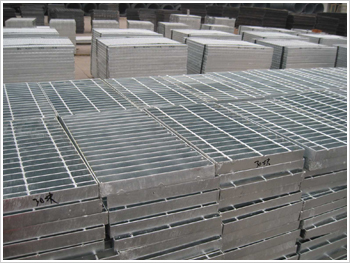 熱鍍鋅格柵板型號(hào)、泰江格柵板生產(chǎn)廠家、河北熱鍍鋅格柵板廠